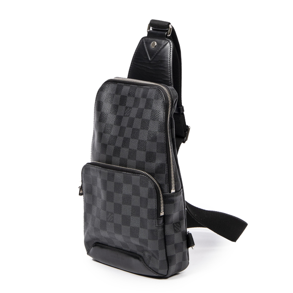 Louis Vuitton Avenue Slingbag - Picture 6 of 8